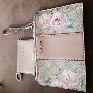 Beautiful skinny wristlet and matching cardholder sold together as one